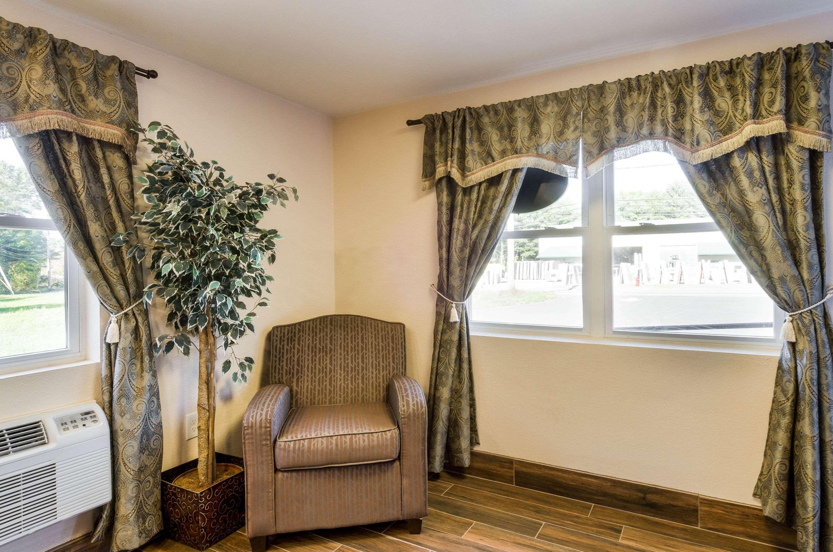 Rodeway Inn Middleboro-Plymouth Ngoại thất bức ảnh