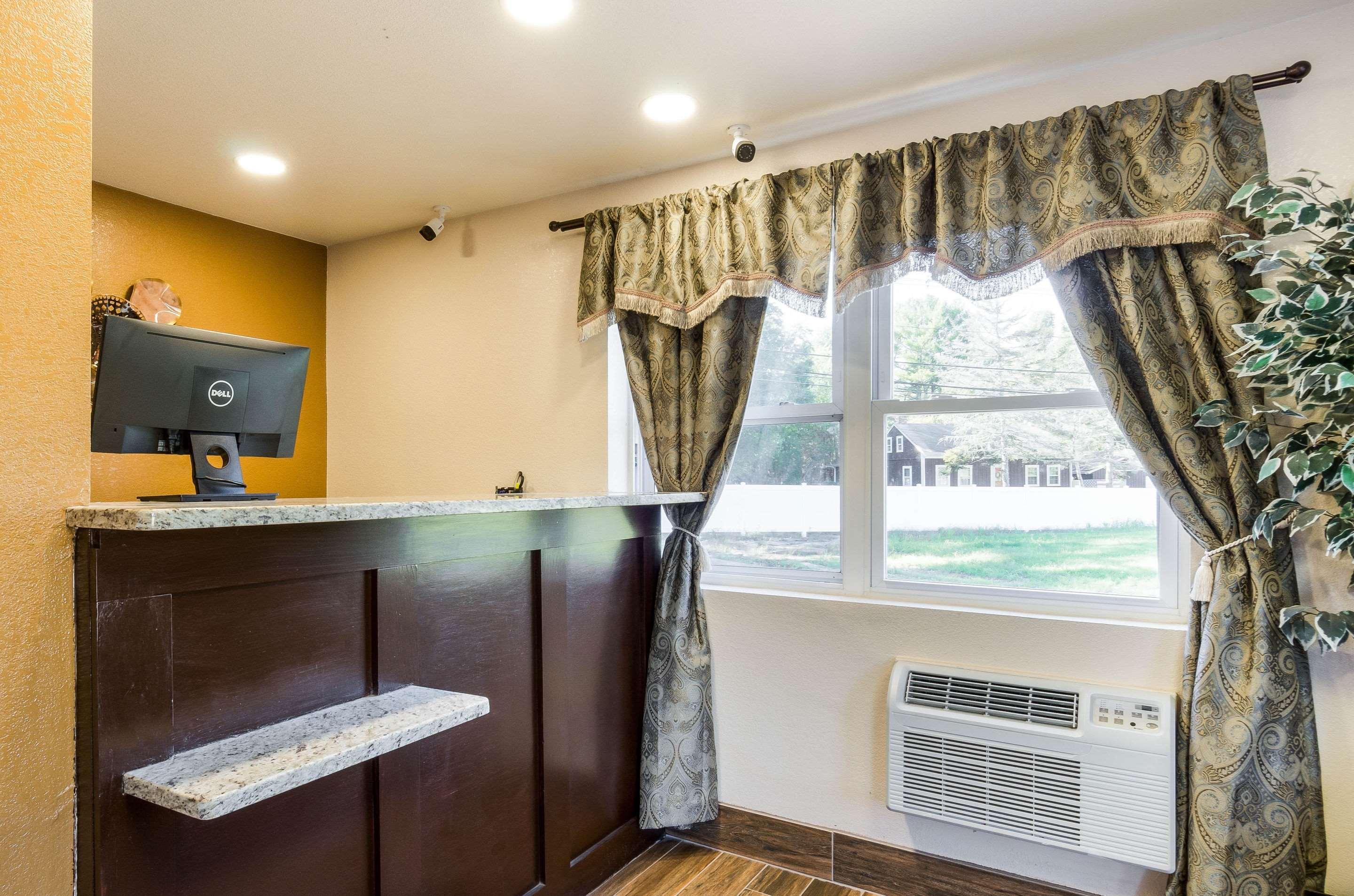 Rodeway Inn Middleboro-Plymouth Ngoại thất bức ảnh